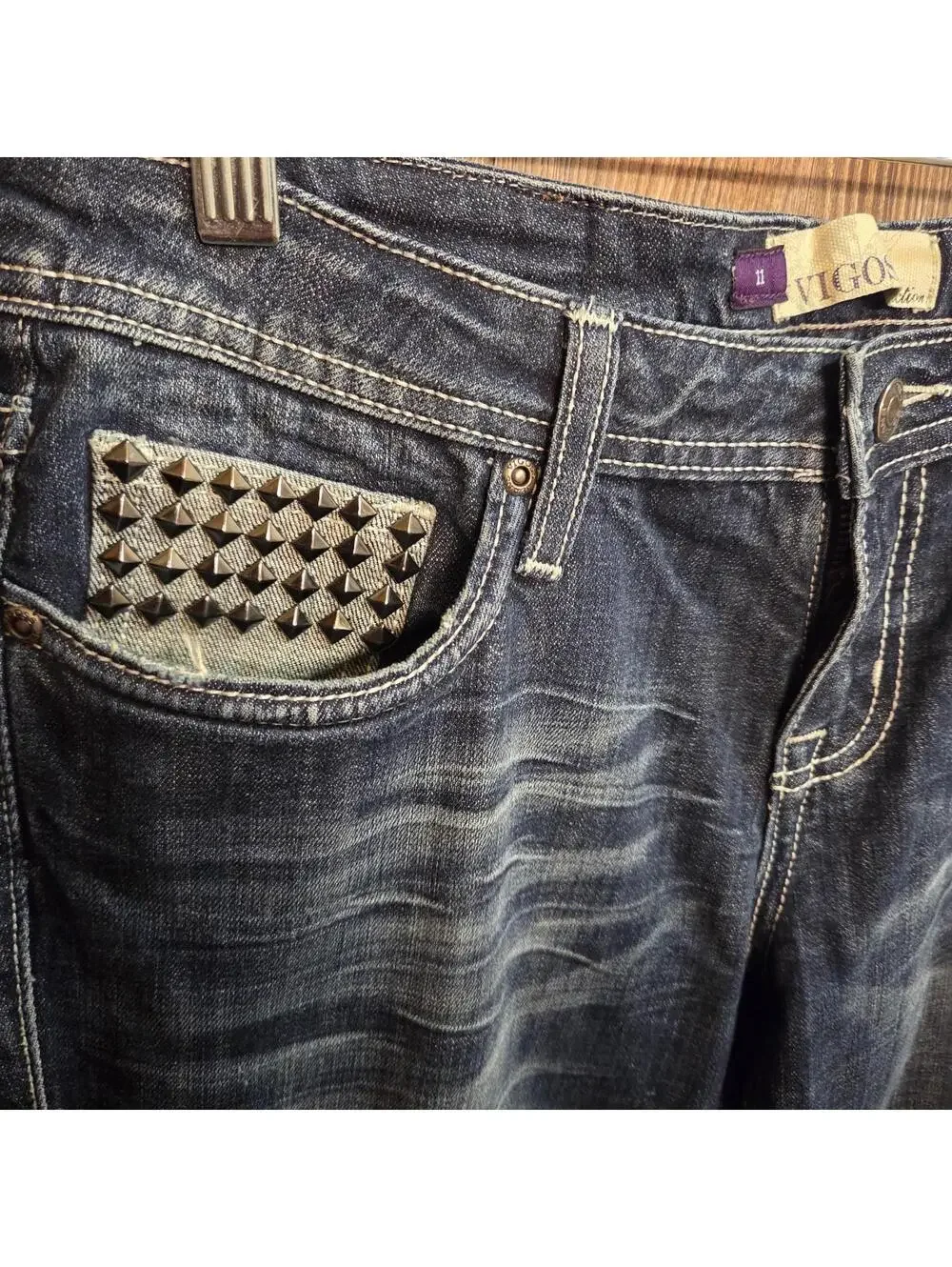 Vigoss Collection Denim Blue Jeans Women Size 11 (33x32) Fit Boot Cut Studded - Picture 4 of 6